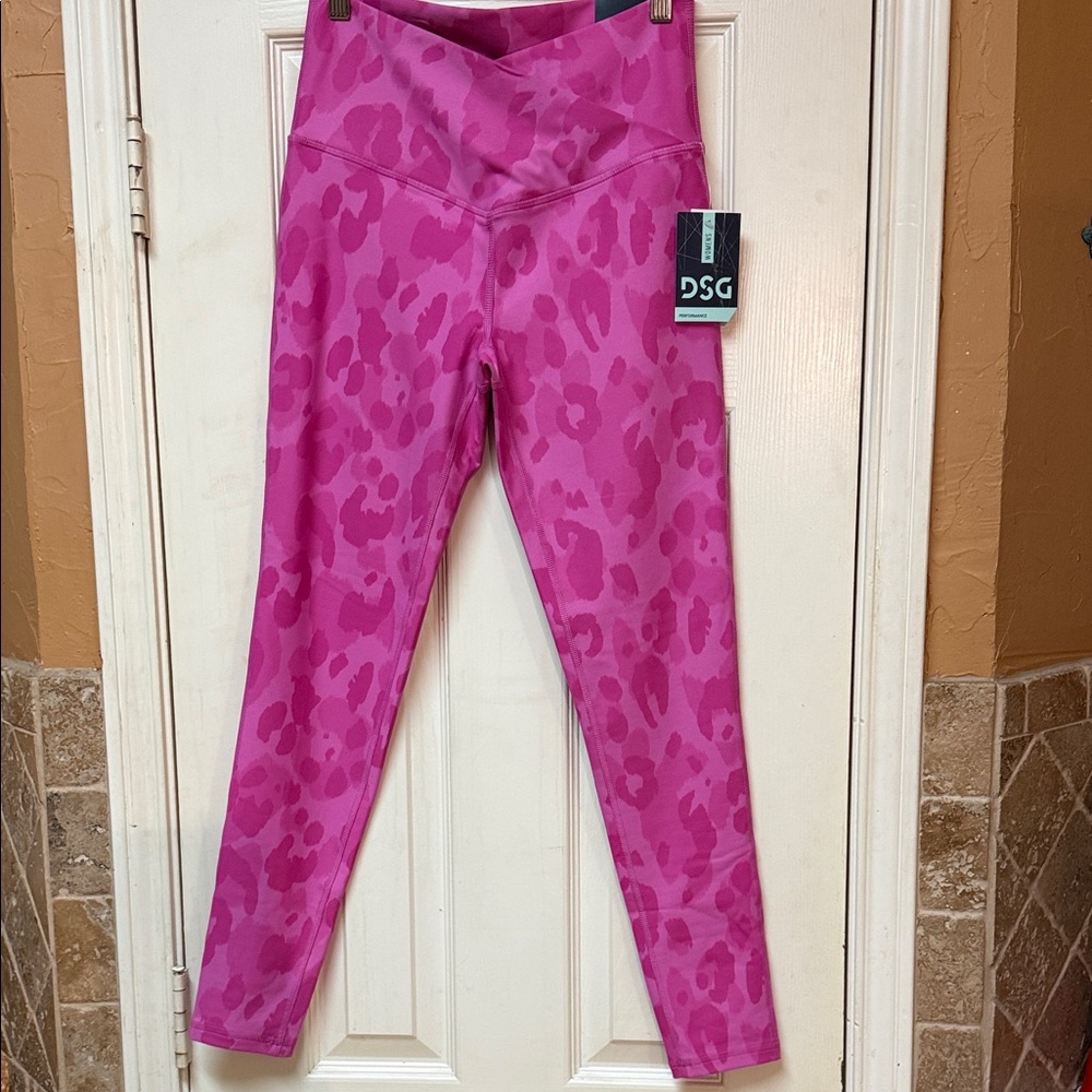 DSG Adult Vibrant Pink Patterned Leggings